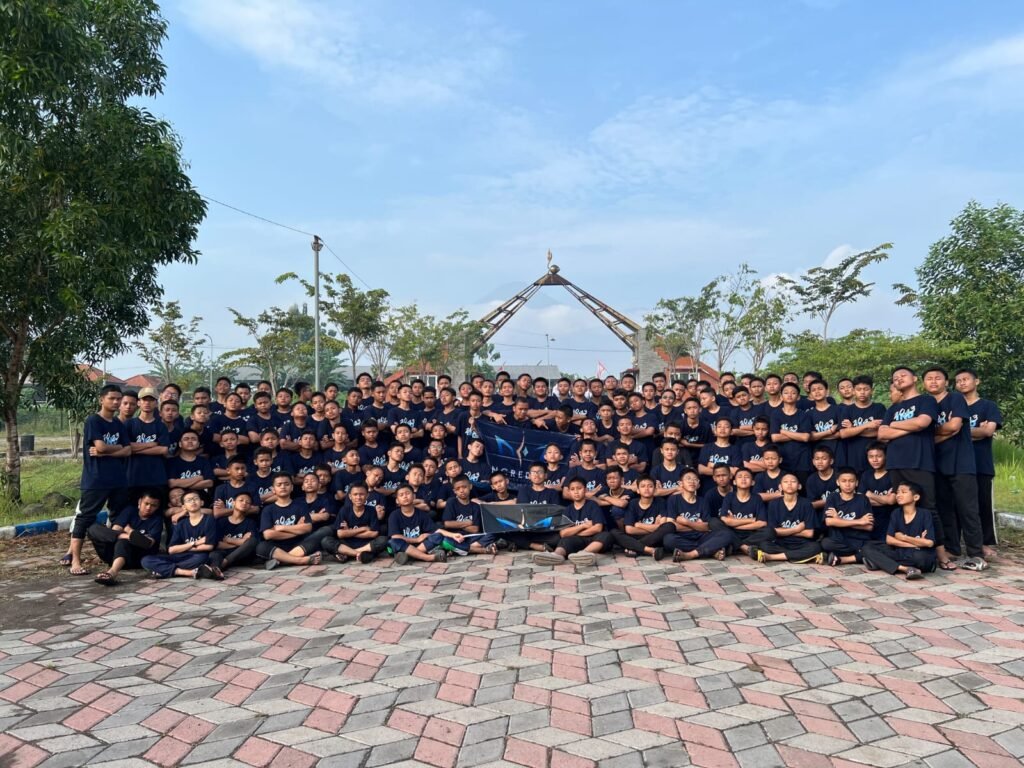 WhatsApp-Image-2025-06-03-at-08.47.39-1-1-1024x768 Unplug and Explore: 8th Graders of SMP Bilingual Terpadu Camping at Tanjek Wagir