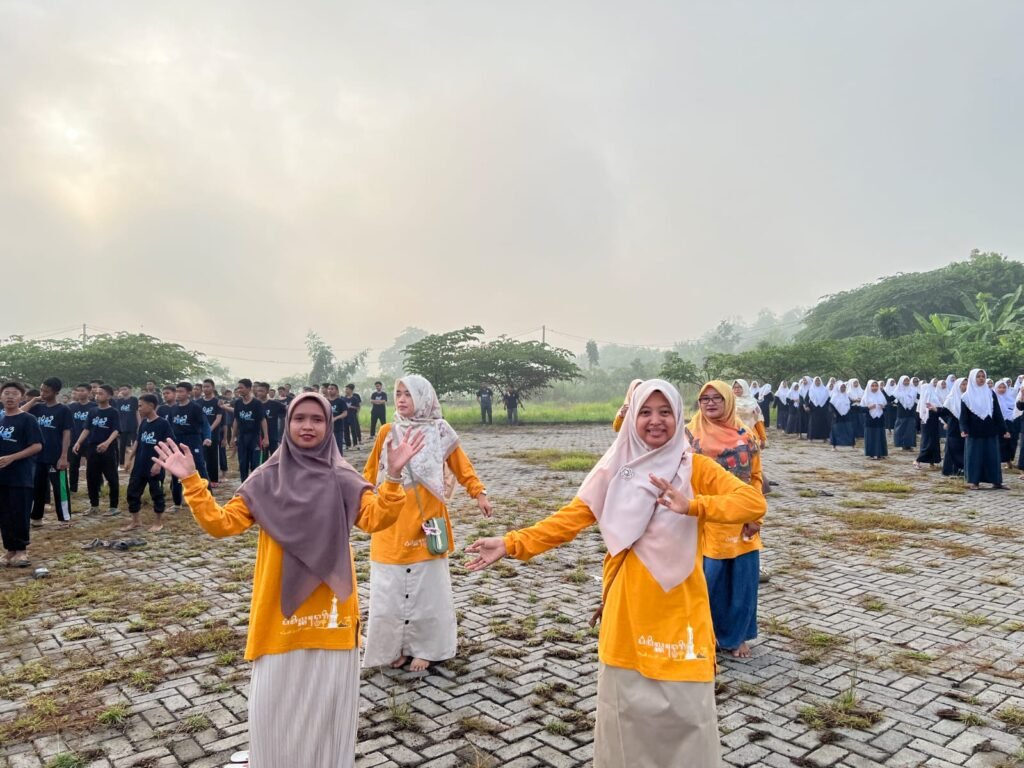 WhatsApp-Image-2025-06-03-at-08.47.41-1024x768 Unplug and Explore: 8th Graders of SMP Bilingual Terpadu Camping at Tanjek Wagir
