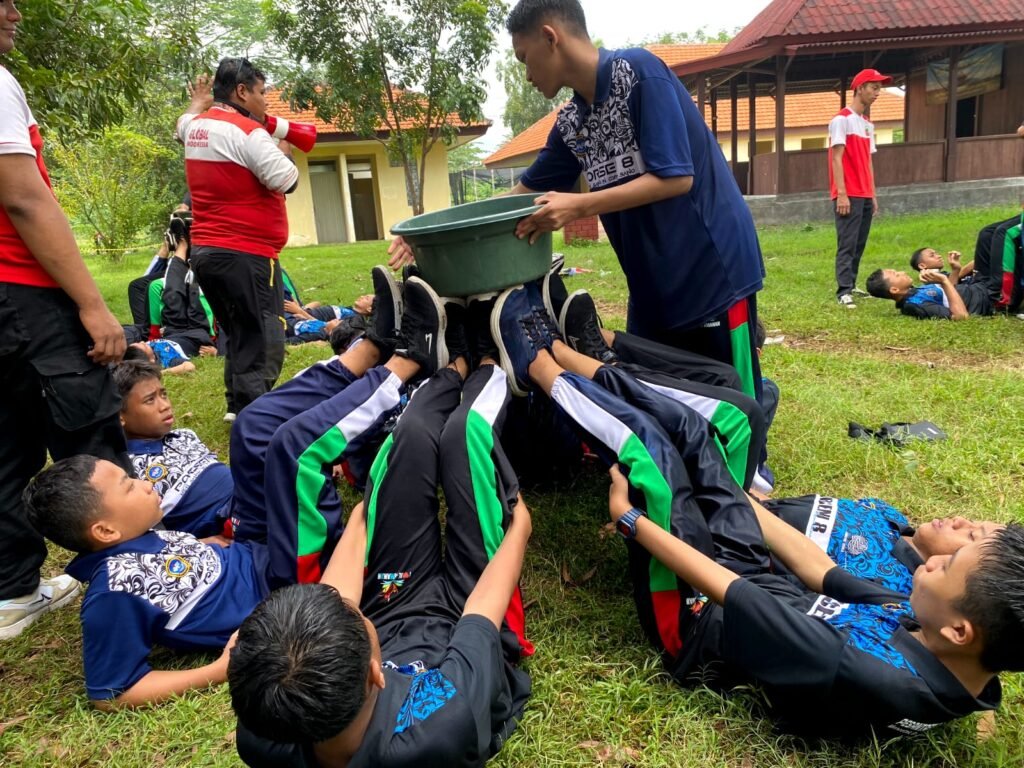 WhatsApp-Image-2025-06-03-at-08.47.45-1024x768 Unplug and Explore: 8th Graders of SMP Bilingual Terpadu Camping at Tanjek Wagir