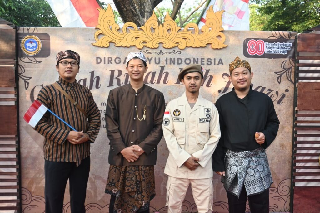 WhatsApp-Image-2025-08-25-at-11.40.34-1024x683 Semarak Kemerdekaan RI ke-80 di Pondok Pesantren Al Amanah : Gemah Ripah Loh Jinawi