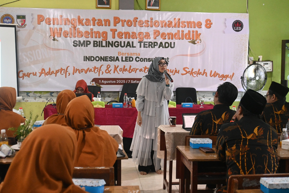 image-4 Peningkatan Profesionalisme dan Wellbeing Tenaga Pendidik SMP Bilingual Terpadu Bersama Indonesia LED Consultant Guru Adaptif, Inovatif, dan Kolaboratif Menuju Sekolah Unggul