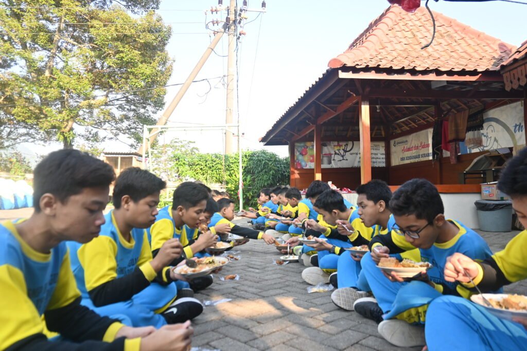 DSC_3303-1-1024x683 Kegiatan Latihan Dasar Kepemimpinan Siswa (LDKS) SMP Bilingual Terpadu Tahun 2025