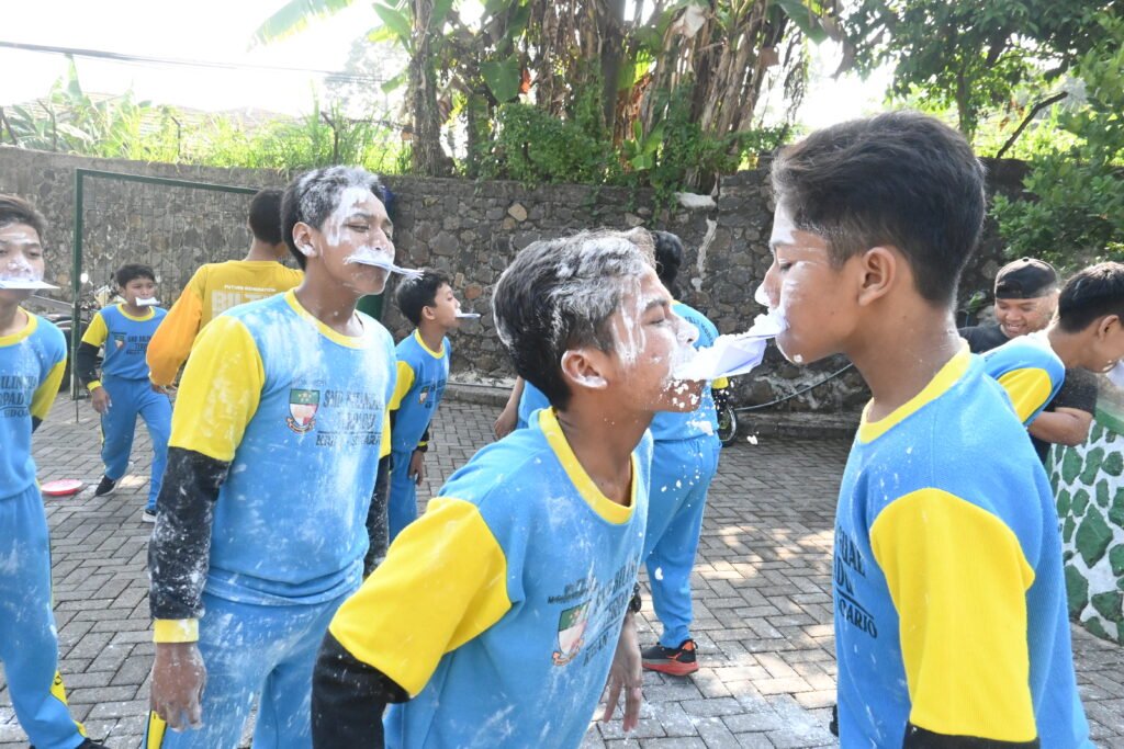 DSC_3428-1024x683 Kegiatan Latihan Dasar Kepemimpinan Siswa (LDKS) SMP Bilingual Terpadu Tahun 2025