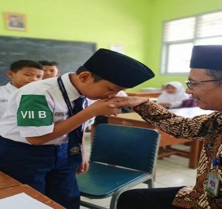 image Adab Sebelum Ilmu: Membangun Karakter, Meraih Keberkahan